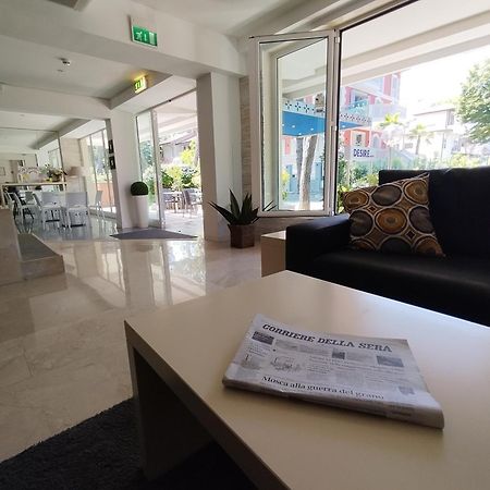 Hotel Desire' Ричоне Екстериор снимка