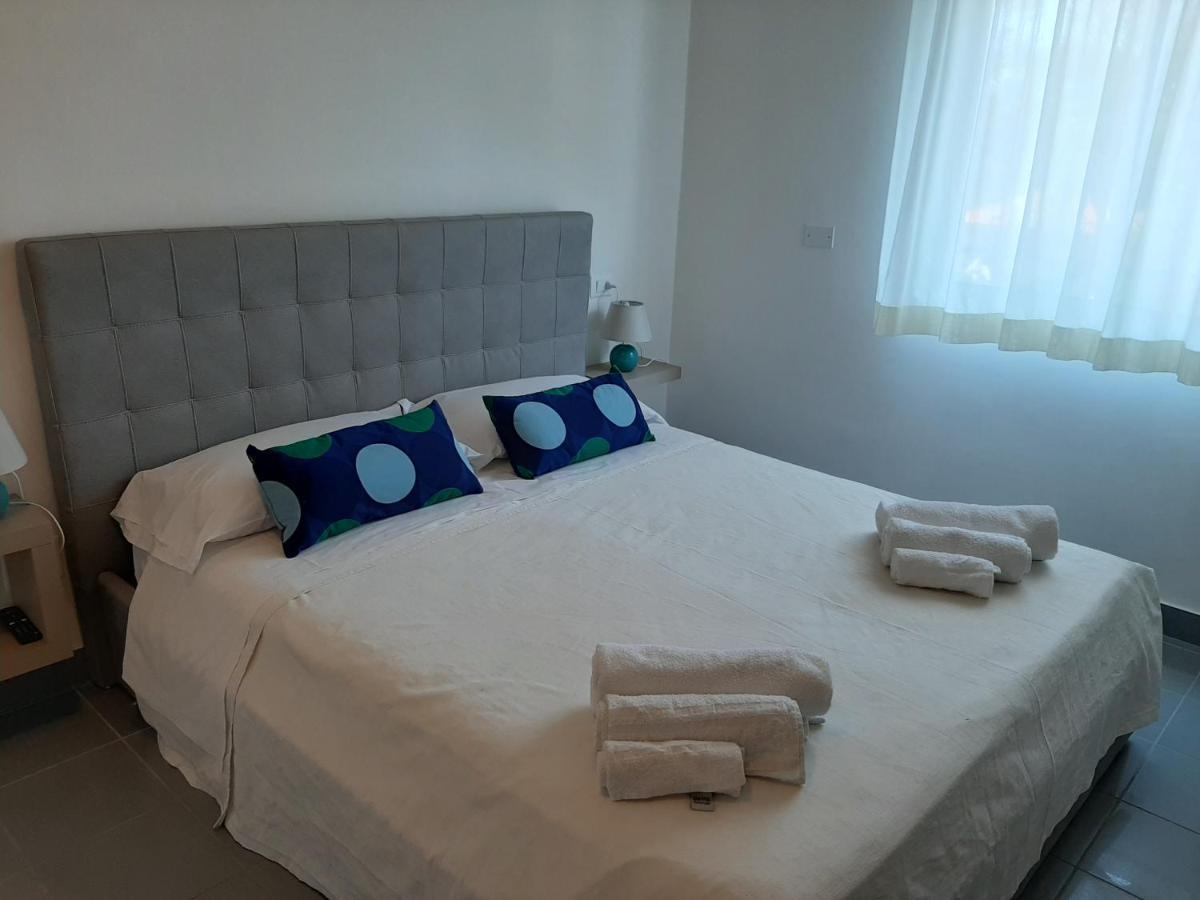Hotel Desire' Ричоне Екстериор снимка