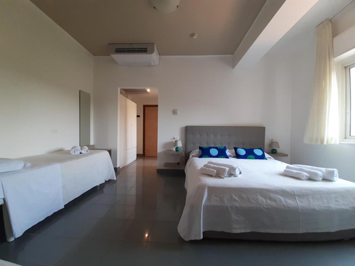 Hotel Desire' Ричоне Екстериор снимка