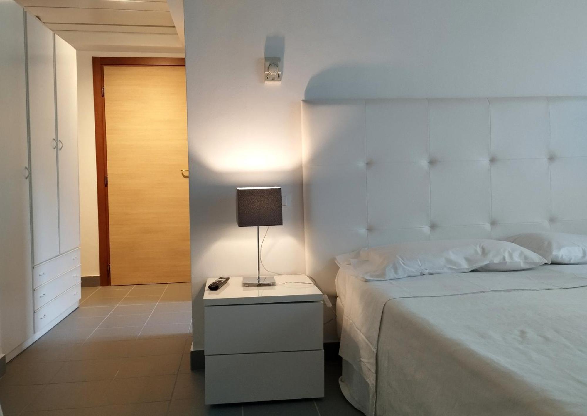 Hotel Desire' Ричоне Екстериор снимка