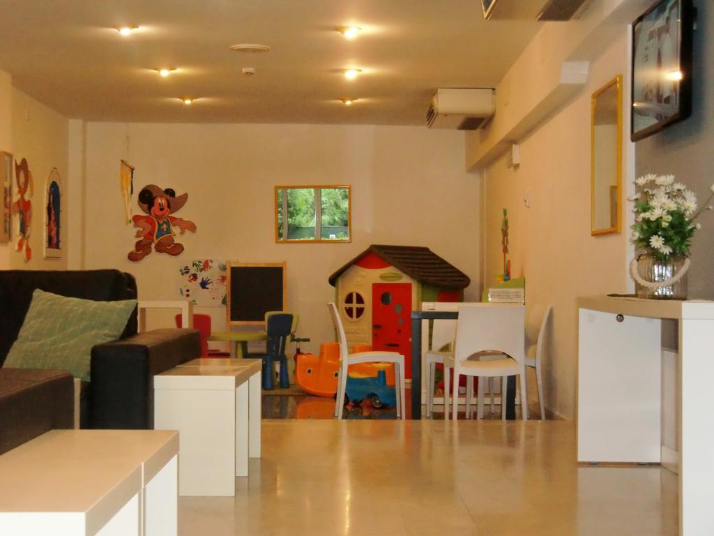 Hotel Desire' Ричоне Екстериор снимка