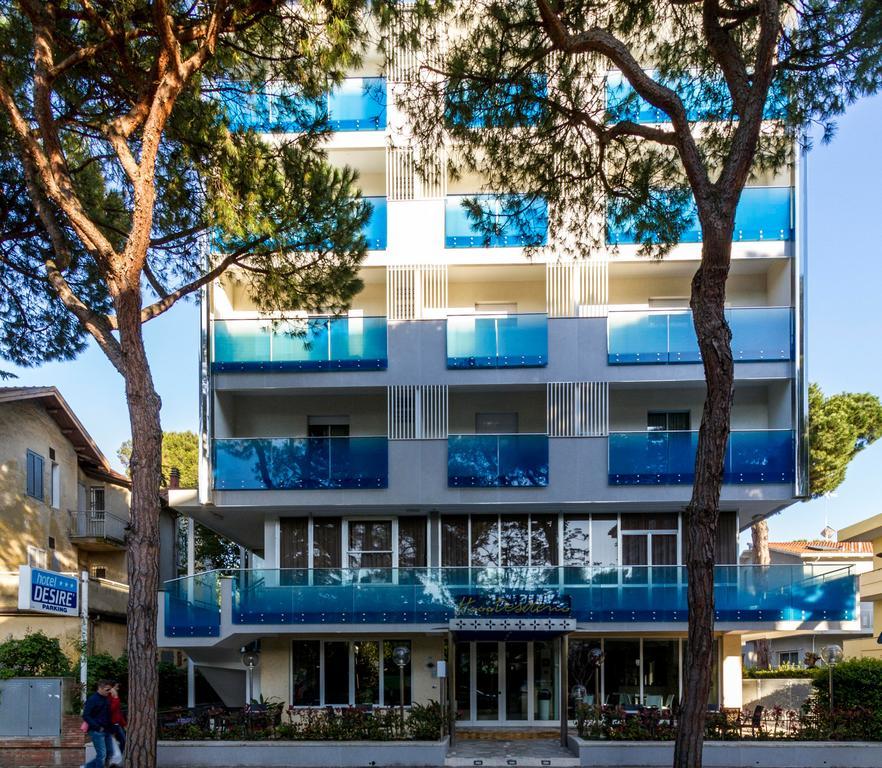 Hotel Desire' Ричоне Екстериор снимка