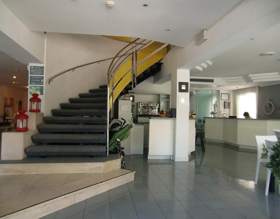 Hotel Desire' Ричоне Екстериор снимка
