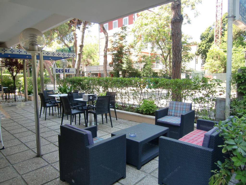 Hotel Desire' Ричоне Екстериор снимка