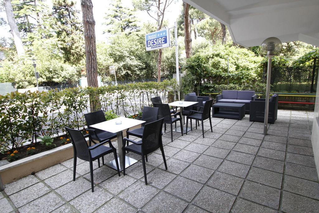 Hotel Desire' Ричоне Екстериор снимка